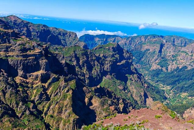 madeira-island-sunrise-watching-pico-arieiro-pico-ruivo-hike-madeira-taxi-05