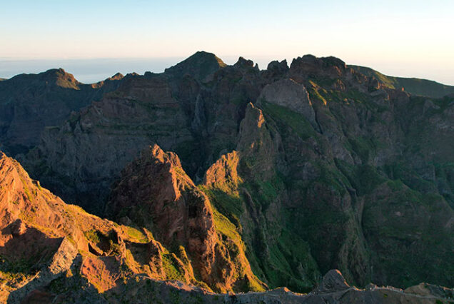 madeira-island-sunrise-watching-pico-arieiro-pico-ruivo-hike-madeira-taxi-08